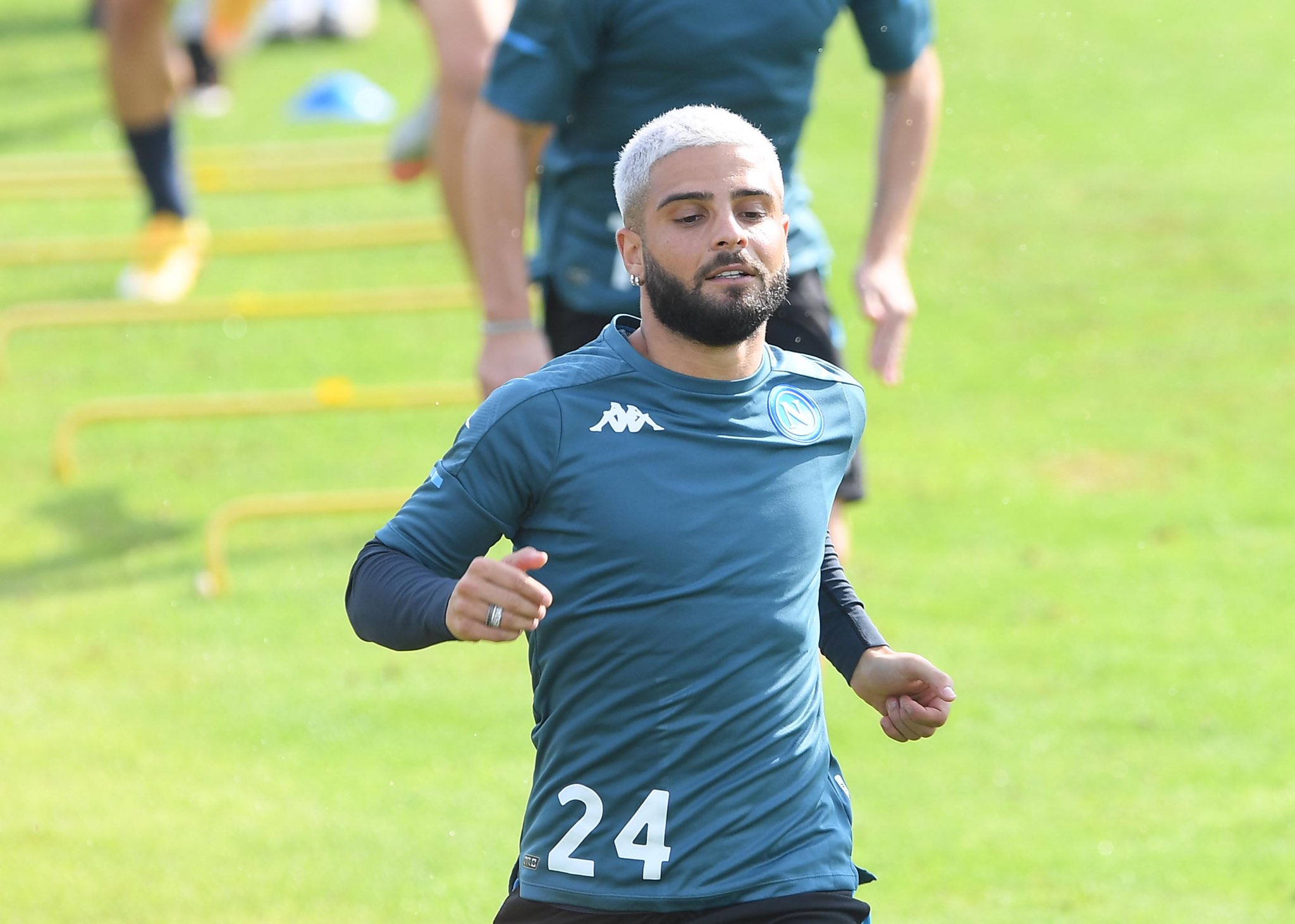 赛后体能课后，那不勒斯单刀错失备战欧联，媒体盛赞，团队化学反应显著的简单介绍-九游官网