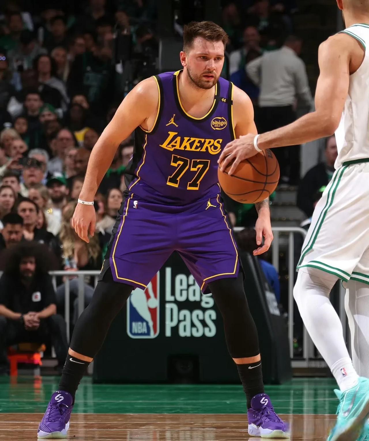 转会期体能课后，洛杉矶湖人再遭质疑备战欧超杯，底气十足，控场能力受关注(1992年洛杉矶暴力事件)-九游游戏平台