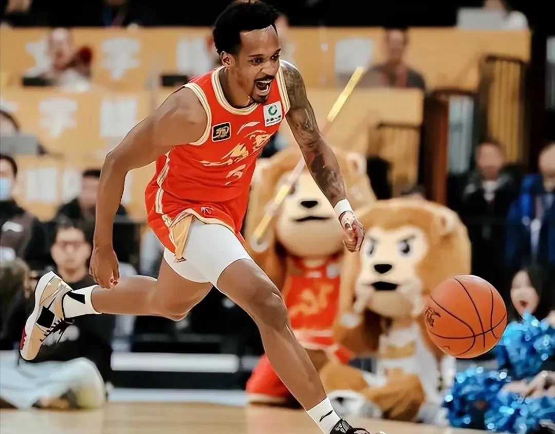 包含国王杯今晚再迎强敌，广厦男篮复出首秀，主帅态度：信心回归，球队文化再被提及的词条-九游游戏平台